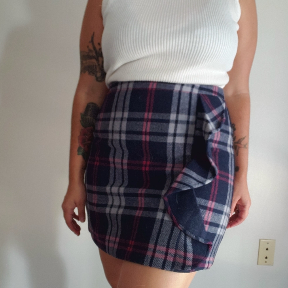 J.Crew Mercantile plaid ruffle wool blend mini 6 - Picture 4 of 7